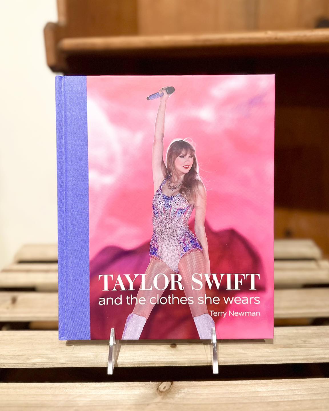 Taylor Swift and the Clothes She Wears Book
