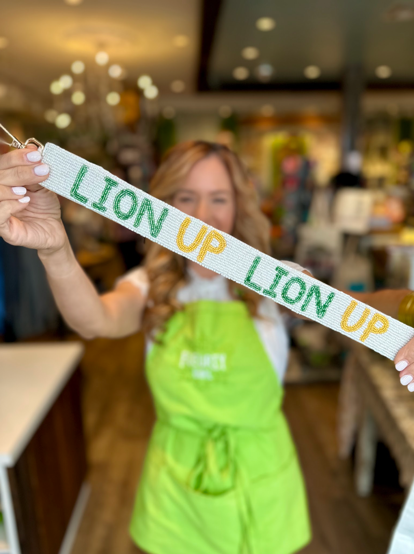 Lion Up Beaded Purse Strap