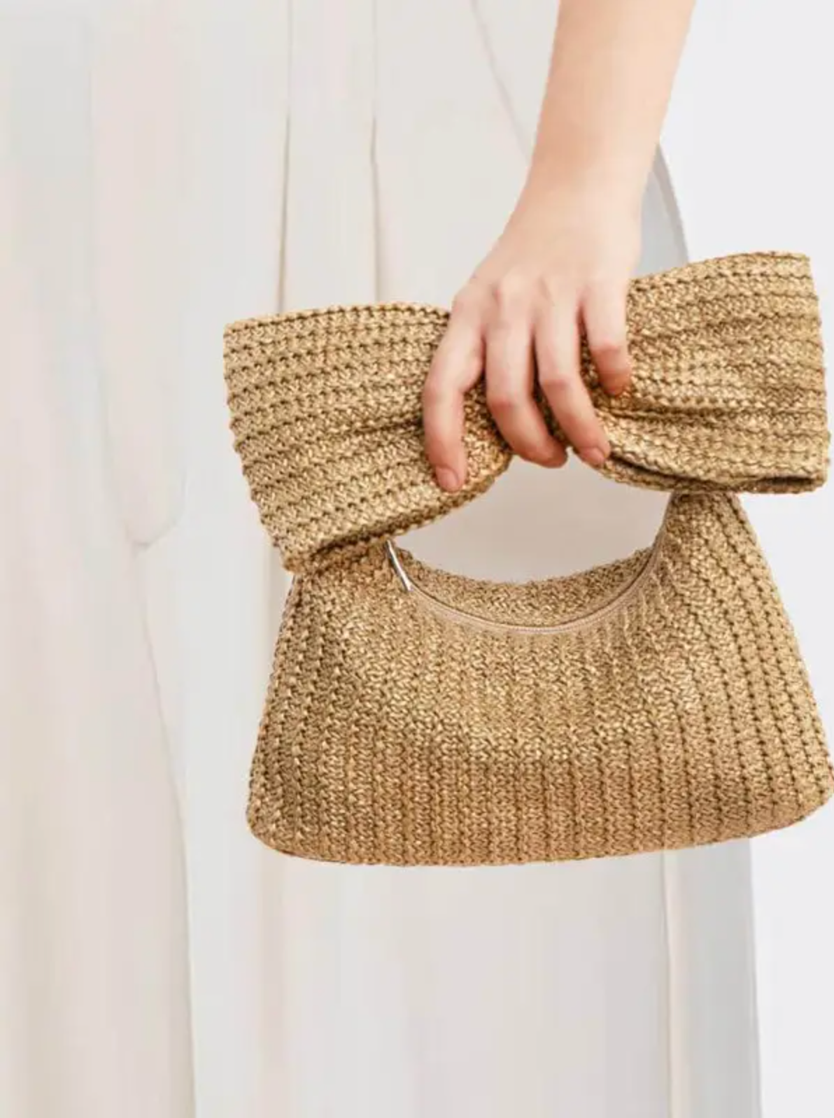 Straw Bow Clutch